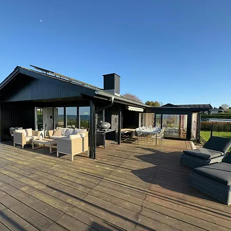 Med Havudsigt Pa Fyn Feriehus
