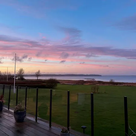Feriehus Med Havudsigt Pa Fyn *